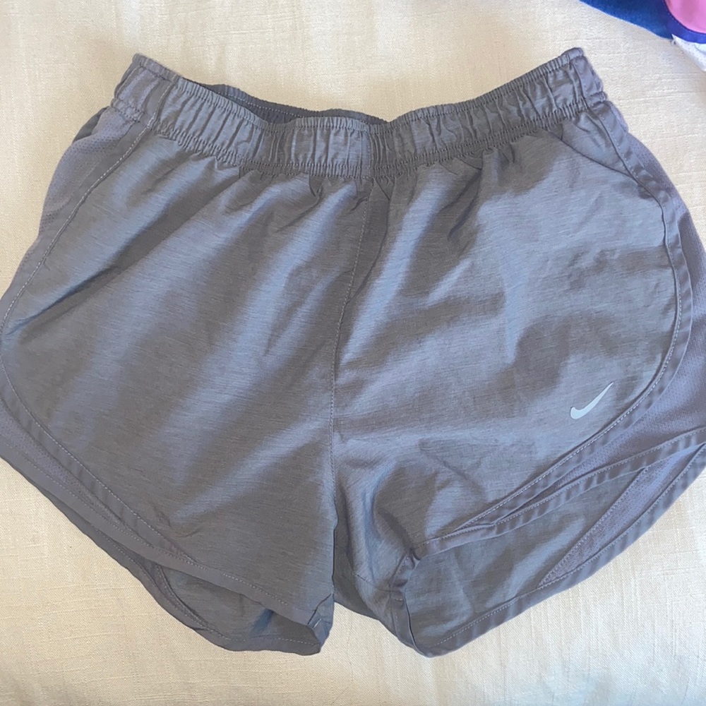 Nike women’s running shorts